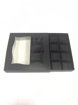 18x18x3 16 Bölmeli Siyah Çikolata Kutusu