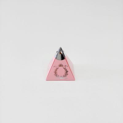 6x6x6 Pembe Gümüş Yaldızlı Piramit Kutu