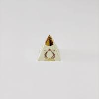 6x6x6 Krem Altın Yaldızlı Piramit Kutu