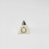 6x6x6 Krem Gümüş Yaldızlı Piramit Kutu